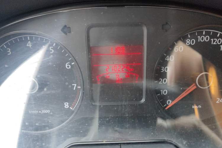 Used Volkswagen Polo 2011 1.4L Automatic ZhiCool Edition Odometer Close Up