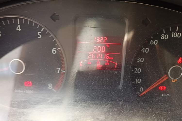 Used Volkswagen Polo 2011 1.4L Manual ZhiLe Edition Odometer Close Up
