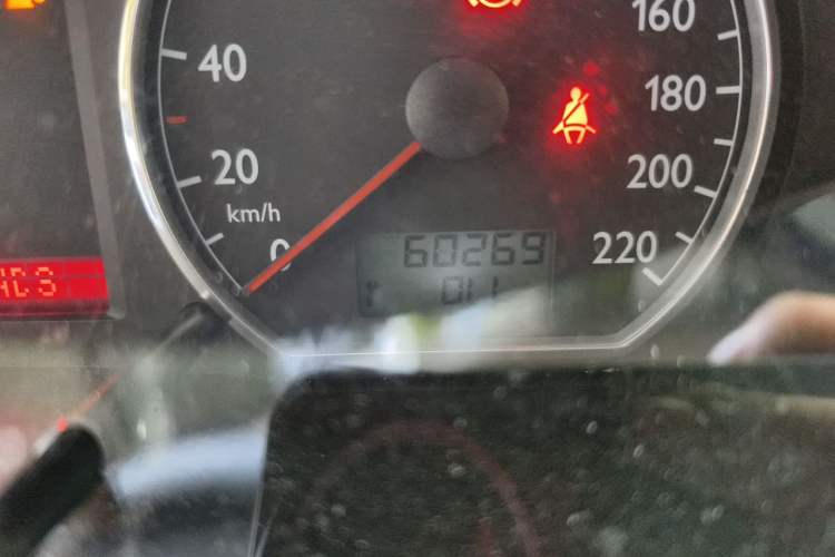Used Volkswagen Polo 2011 Jingqu 1.4L Automatic Shishang Edition Odometer Close Up