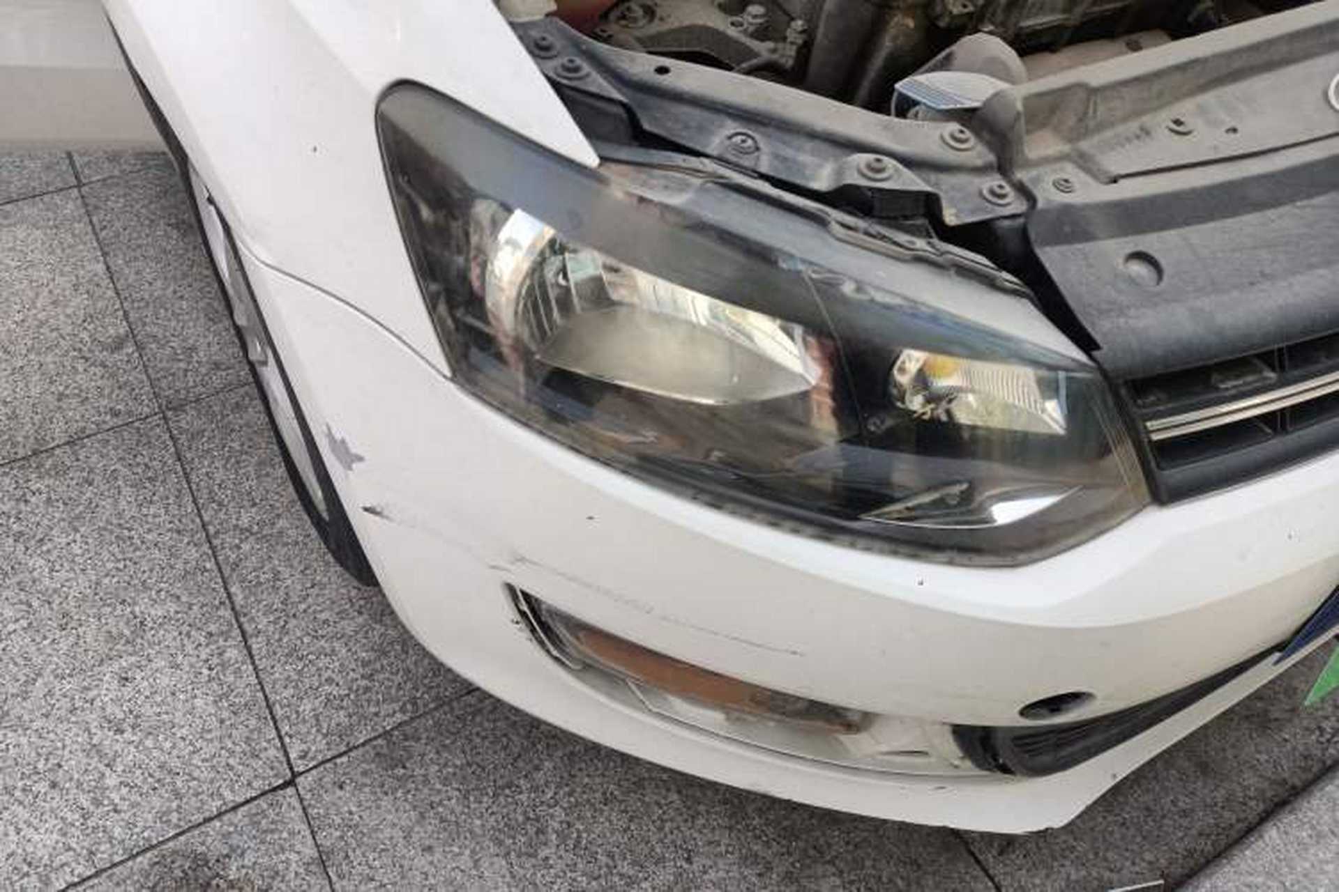 Used Volkswagen Polo 2011 1.4L Manual ZhiShang Edition Right Front Headlight