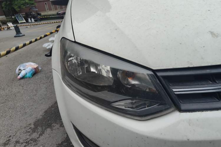 Used Volkswagen Polo 2011 1.4L Automatic ZhiCool Edition Right Front Headlight