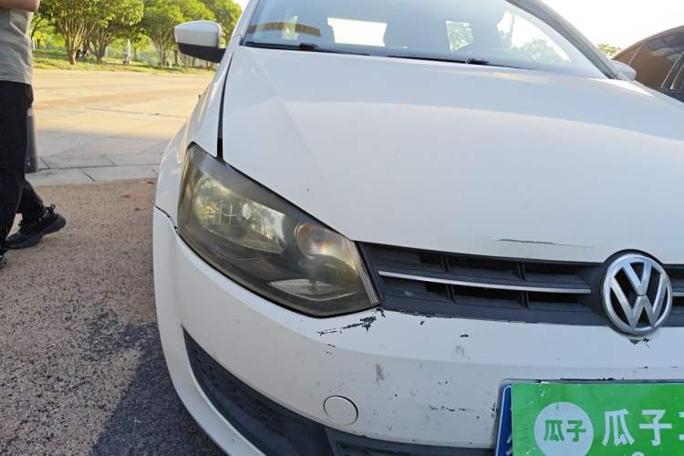 Used Volkswagen Polo 2011 1.4L Manual ZhiLe Edition Right Front Headlight