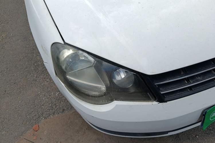 Used Volkswagen Polo 2011 Jingqu 1.4L Manual Sile Edition Right Front Headlight
