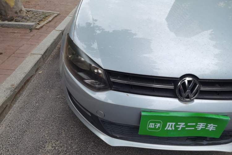 Used Volkswagen Polo 2011 1.4L Automatic ZhiShang Version Right Front Headlight