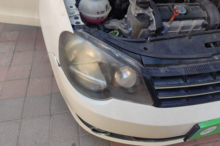 Used Volkswagen Polo 2011 Jingqu 1.6L Automatic Siku Edition Right Front Headlight