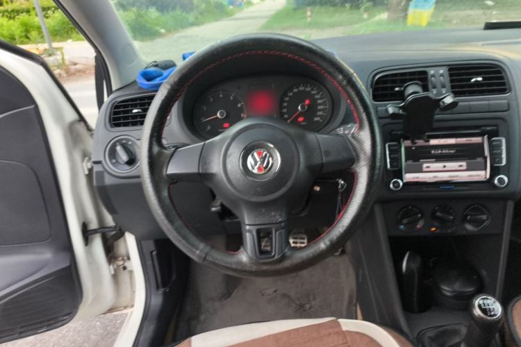 Used Volkswagen Polo 2011 1.4L Manual ZhiLe Edition Steering Wheel