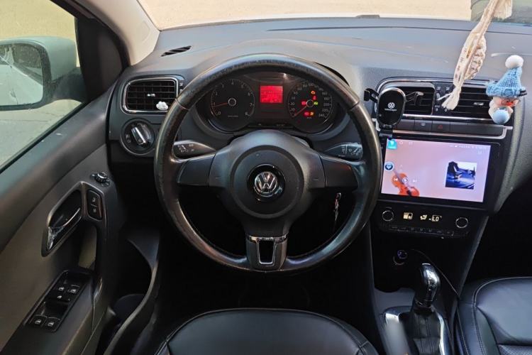 Used Volkswagen Polo 2011 1.4L Automatic ZhiCool Edition Steering Wheel