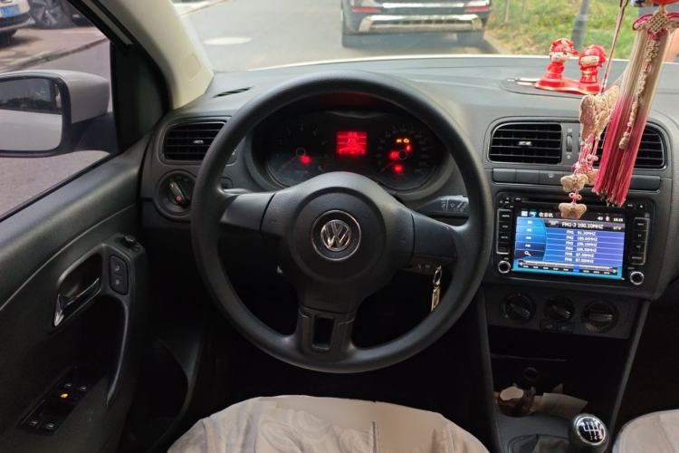 Used Volkswagen Polo 2011 1.4L Manual ZhiLe Edition Steering Wheel