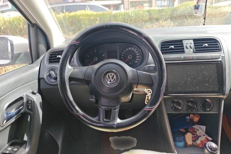 Used Volkswagen Polo 2011 1.4L Manual ZhiLe Edition Steering Wheel