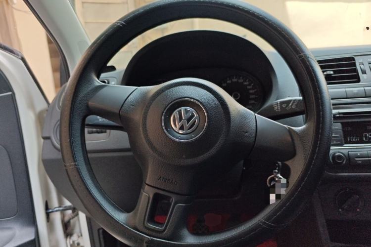 Used Volkswagen Polo 2011 1.4L Manual ZhiLe Edition Steering Wheel