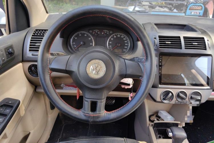 Used Volkswagen Polo 2011 Jingqu 1.6L Automatic Siku Edition Steering Wheel