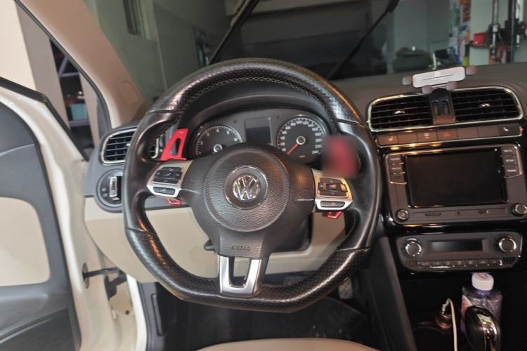 Used Volkswagen Polo 2011 1.4L Automatic ZhiCool Edition Steering Wheel