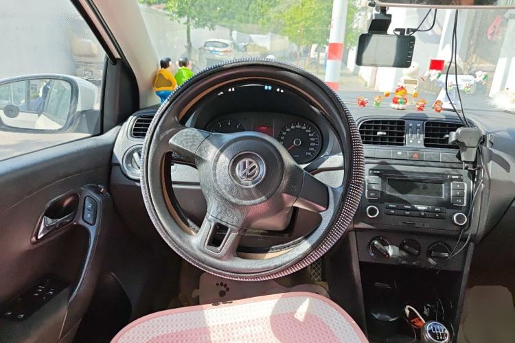 Used Volkswagen Polo 2011 1.4L Manual ZhiLe Edition Steering Wheel