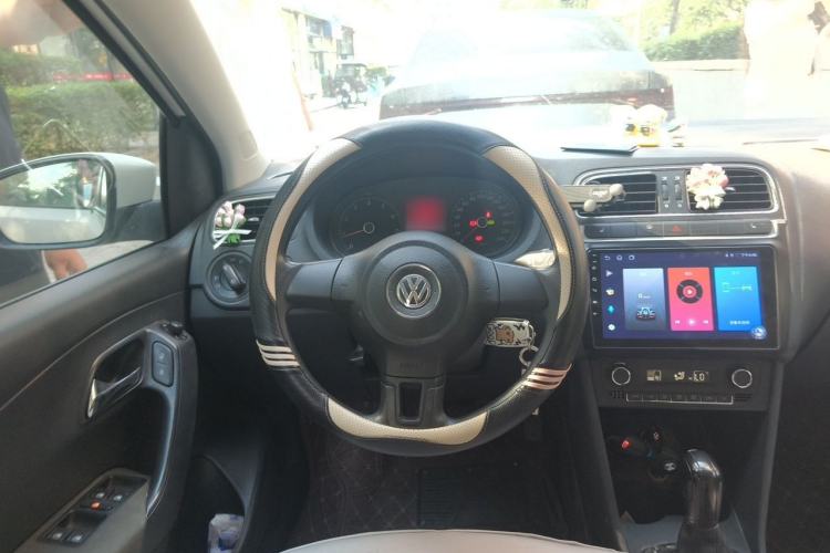 Used Volkswagen Polo 2011 1.4L Automatic ZhiShang Version Steering Wheel