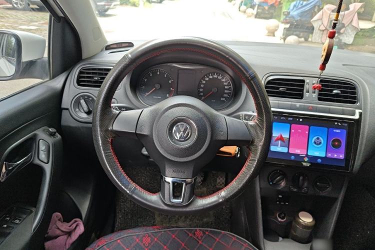 Used Volkswagen Polo 2011 1.4L Manual ZhiLe Edition Steering Wheel