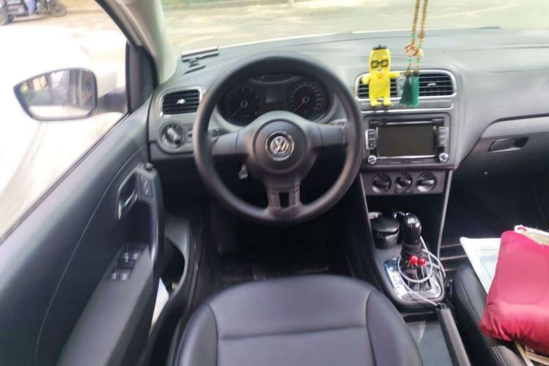 Used Volkswagen Polo 2011 1.6L Automatic ZhiShang Version Steering Wheel