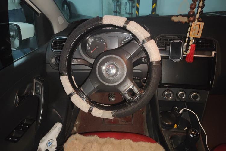 Used Volkswagen Polo 2011 1.4L Manual ZhiLe Edition Steering Wheel