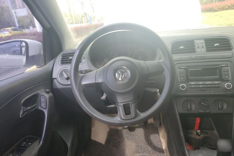 Used Volkswagen Polo 2011 1.4L Manual ZhiLe Edition Steering Wheel