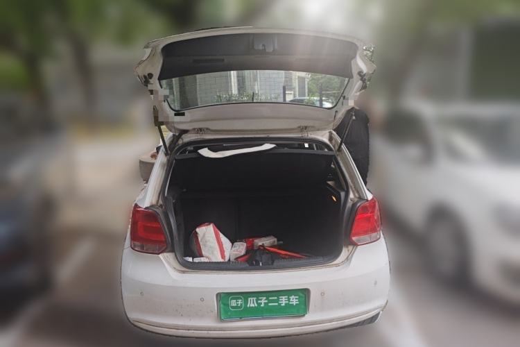 Used Volkswagen Polo 2011 1.6L Automatic ZhiShang Version Trunk