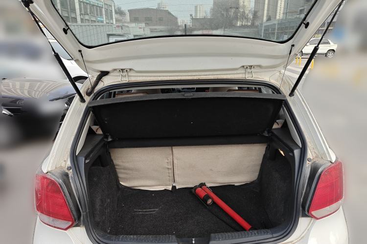 Used Volkswagen Polo 2011 1.6L Automatic ZhiShang Version Trunk