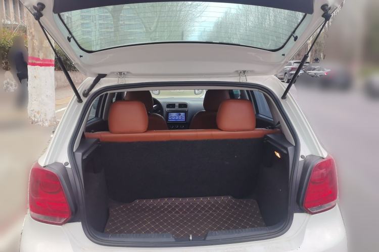 Used Volkswagen Polo 2011 1.4L Manual ZhiLe Edition Trunk