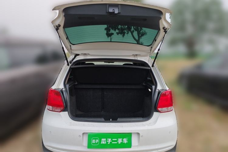 Used Volkswagen Polo 2011 1.4L Automatic ZhiShang Version Trunk