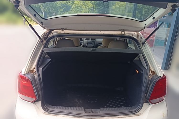 Used Volkswagen Polo 2011 1.4L Manual ZhiLe Edition Trunk