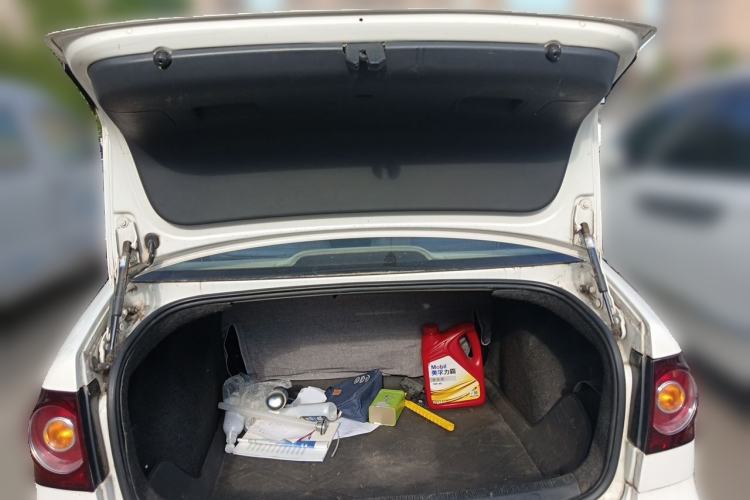 Used Volkswagen Polo 2011 Jingqu 1.4L Manual Sile Edition Trunk