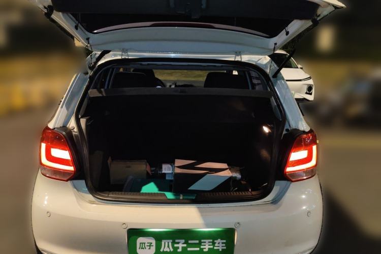 Used Volkswagen Polo 2011 1.4L Manual ZhiLe Edition Trunk