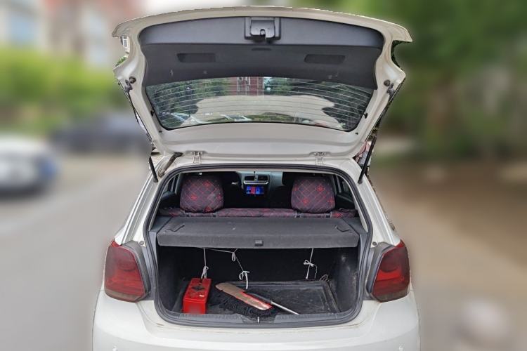 Used Volkswagen Polo 2011 1.4L Manual ZhiLe Edition Trunk