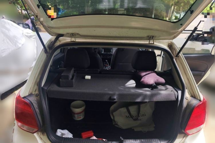 Used Volkswagen Polo 2011 1.6L Automatic ZhiShang Version Trunk