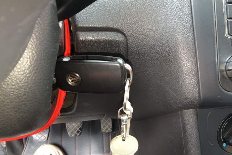 Used Volkswagen Polo 2011 1.4L Manual ZhiLe Edition Vehicle Key