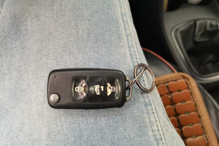 Used Volkswagen Polo 2011 1.4L Manual ZhiLe Edition Vehicle Key