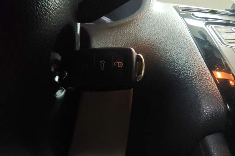 Used Volkswagen Polo 2011 1.4L Automatic ZhiCool Edition Vehicle Key