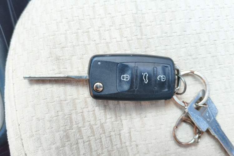 Used Volkswagen Polo 2011 1.4L Automatic ZhiShang Version Vehicle Key