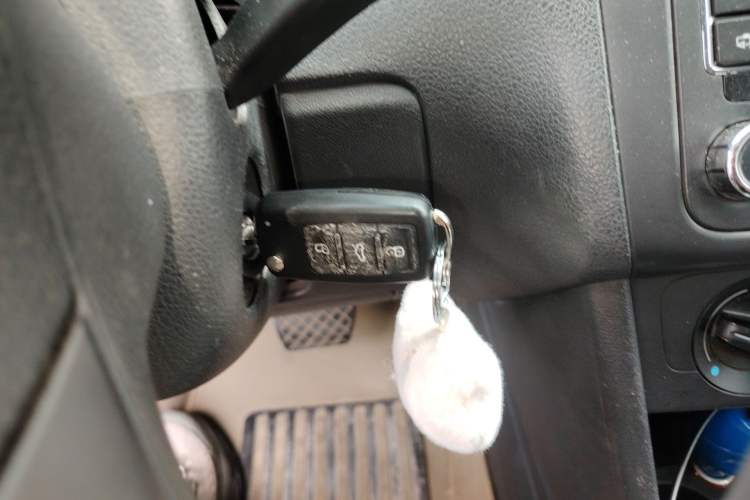 Used Volkswagen Polo 2011 1.4L Automatic ZhiShang Version Vehicle Key