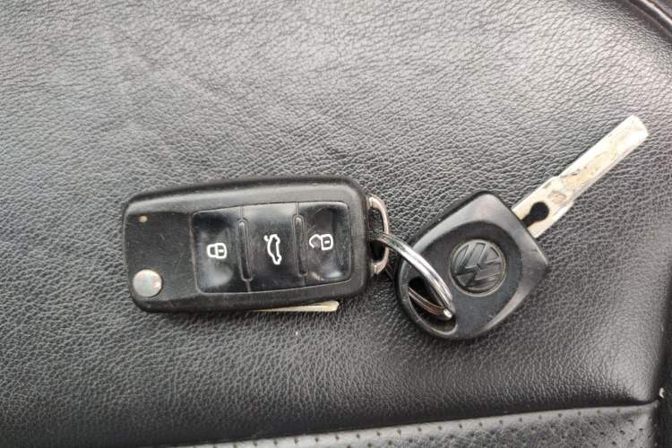 Used Volkswagen Polo 2011 1.6L Automatic ZhiShang Version Vehicle Key