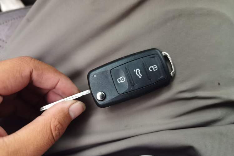Used Volkswagen Polo 2011 1.4L Automatic ZhiShang Version Vehicle Key