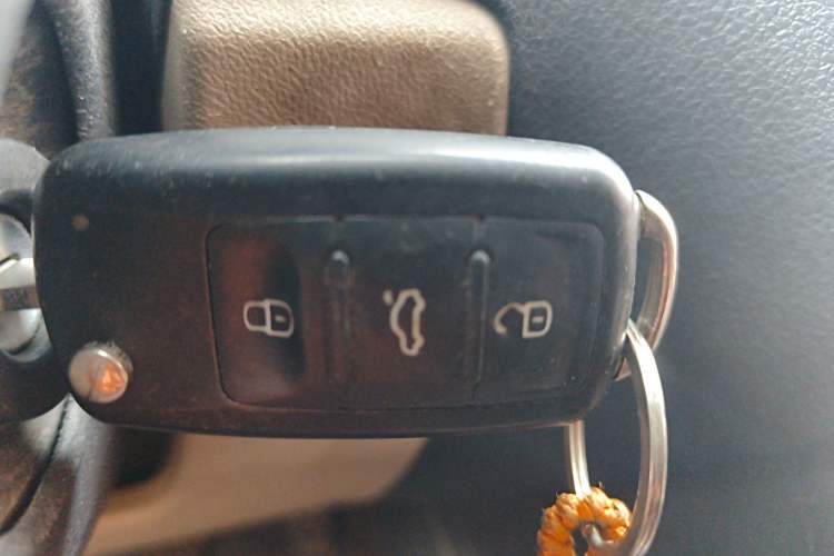 Used Volkswagen Polo 2011 1.4L Manual ZhiShang Edition Vehicle Key