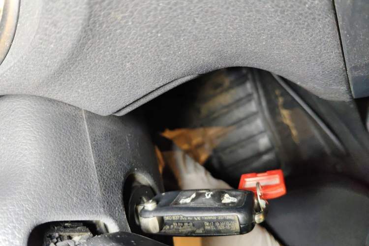 Used Volkswagen Polo 2011 1.4L Manual ZhiLe Edition Vehicle Key