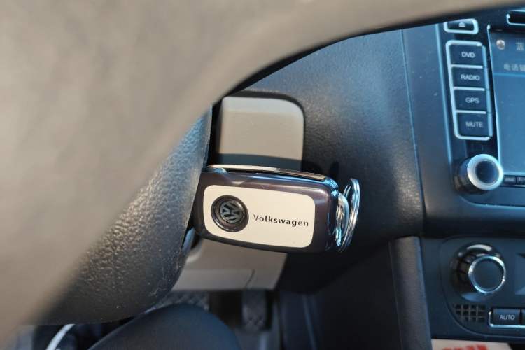 Used Volkswagen Polo 2011 1.6L Automatic ZhiKu Edition Vehicle Key