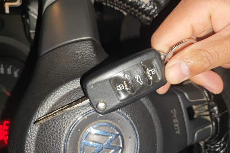 Used Volkswagen Polo 2011 1.4L Manual ZhiLe Edition Vehicle Key