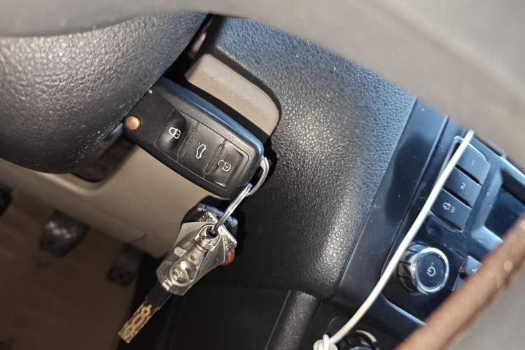 Used Volkswagen Polo 2011 1.4L Manual ZhiShang Edition Vehicle Key