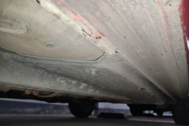 Used Volkswagen Polo 2011 1.6L Automatic ZhiKu Edition Chassis Front Left
