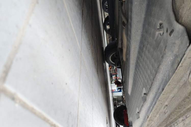 Used Volkswagen Polo 2011 1.6L Automatic ZhiKu Edition Chassis Front Left