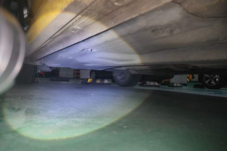 Used Volkswagen Polo 2011 1.6L Manual ZhiShang Edition Chassis Front Right