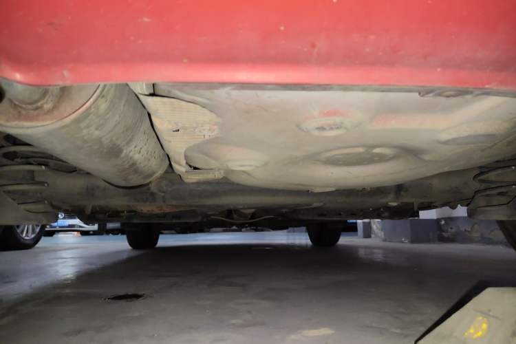 Used Volkswagen Polo 2011 1.6L Automatic ZhiKu Edition Chassis Rear