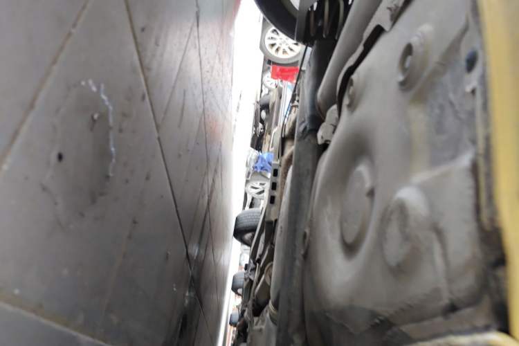 Used Volkswagen Polo 2011 1.6L Automatic ZhiKu Edition Chassis Rear