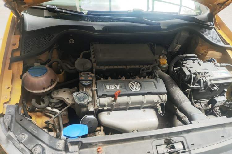 Used Volkswagen Polo 2011 1.4L Automatic ZhiCool Edition Engine Bay Right