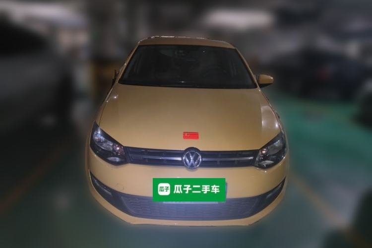 Used Volkswagen Polo 2011 1.6L Manual ZhiShang Edition Front